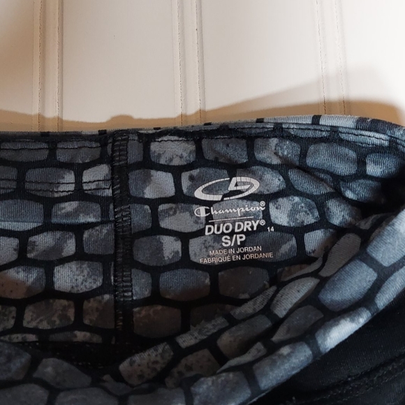 Champion capri leggings sz S/P - Picture 5 of 7